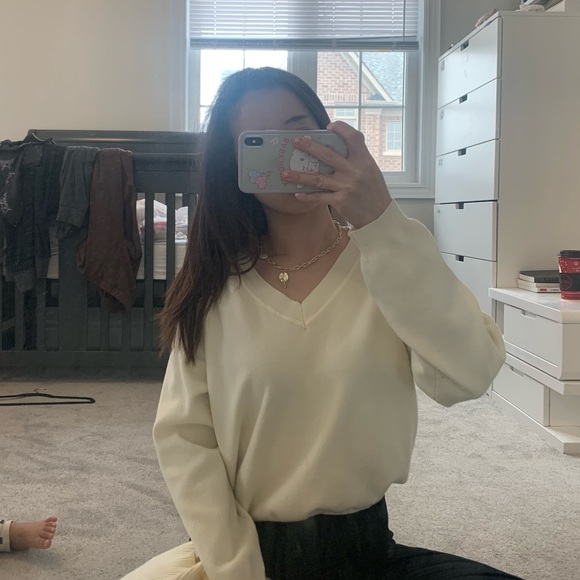 Cream Sweater with Cape - Picture 4 of 6